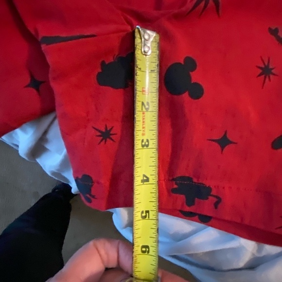 Plus size women’s 3x torrid Disney shorts red with black Mickey ears - Picture 13 of 14